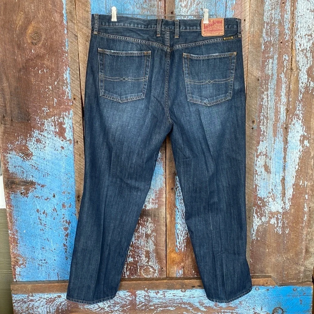 Lucky Brand Relaxed Fit Jeans Size 40